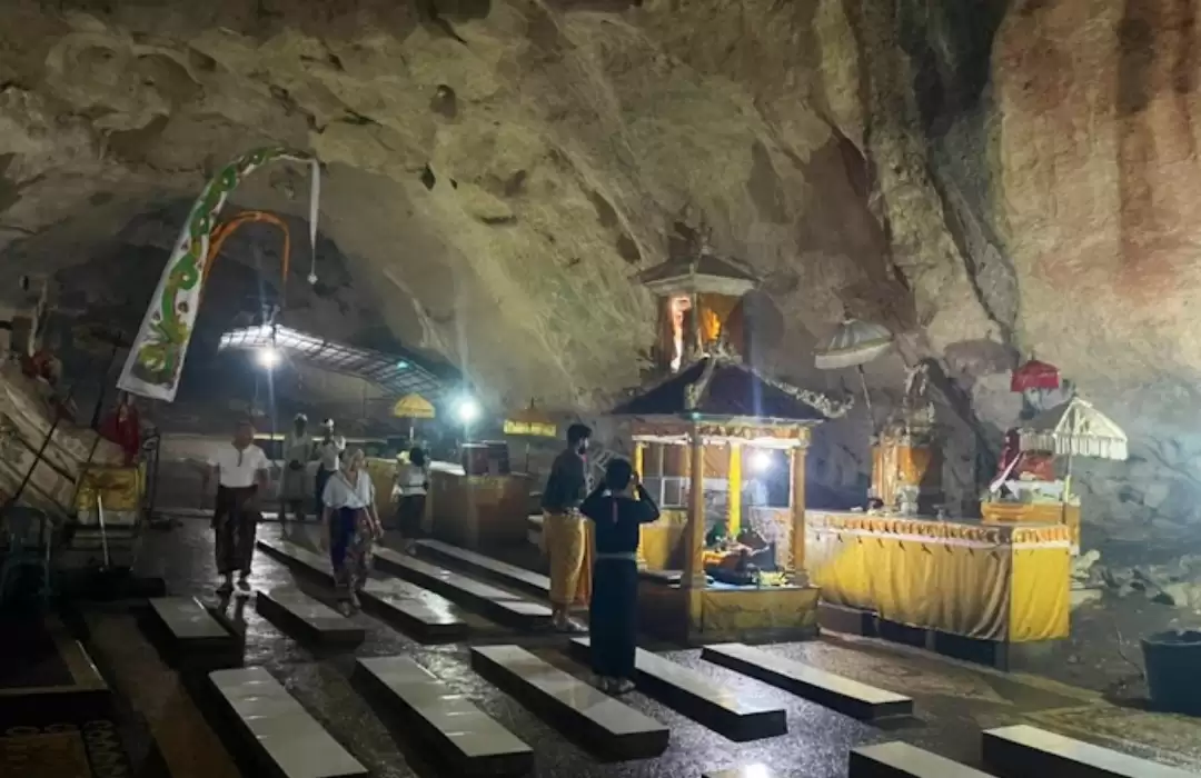 Spiritual Significance of Goa Giri Putri