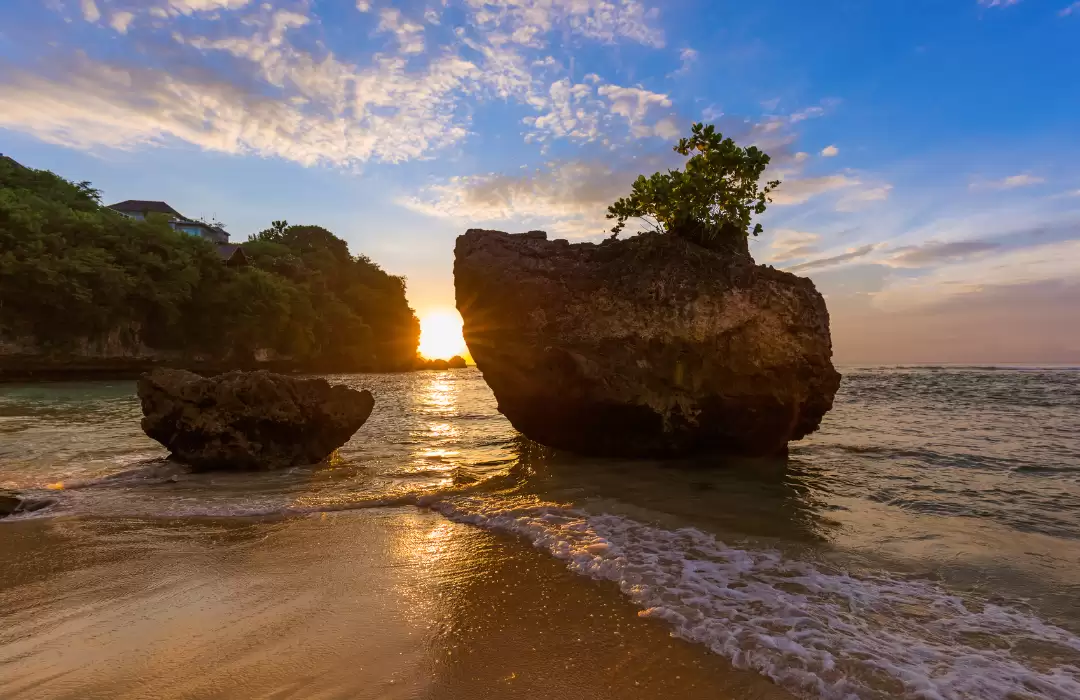 Padang Padang Beach - A Surfer’s Paradise