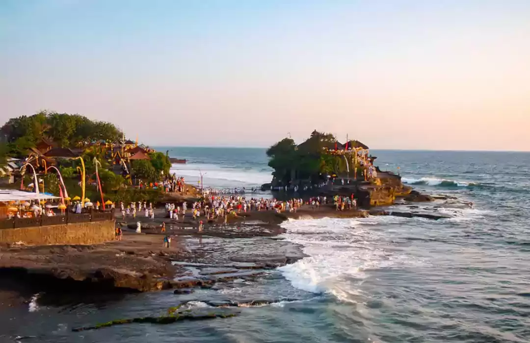 Tanah Lot – A Spiritual Dance Performance by the Ocean