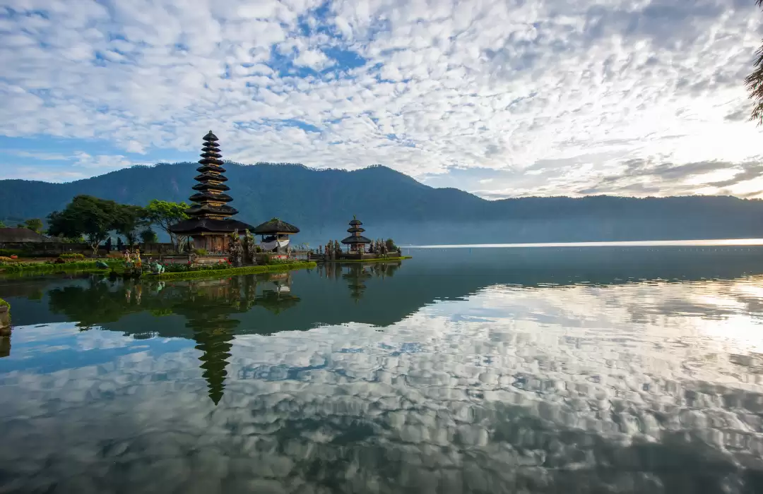 Ulun Danu Beratan Temple – The Floating Gate