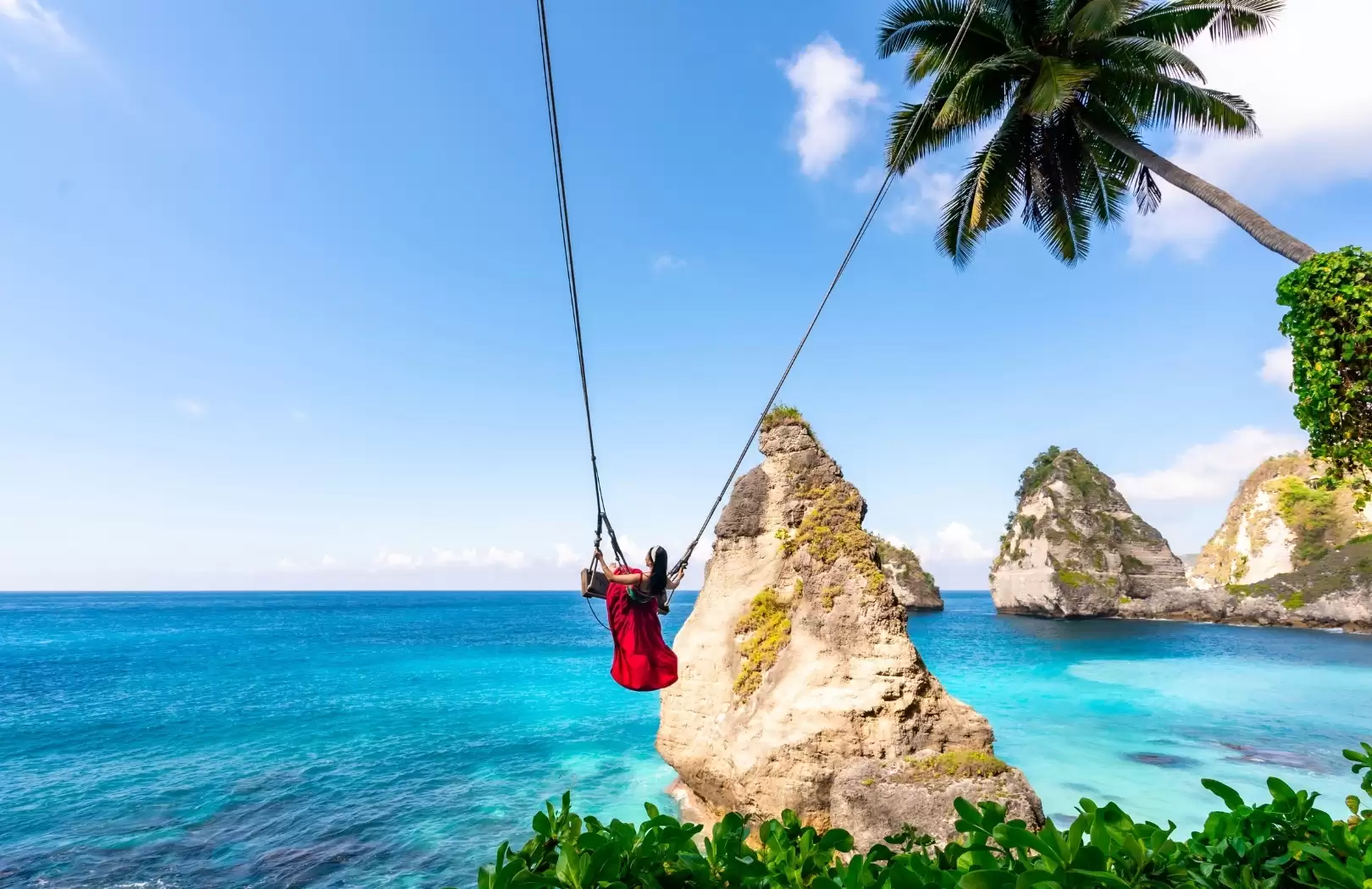 1D1N Nusa Penida + Half-Day Lembongan Tour Package1