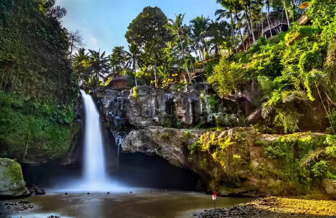 3:00 PM – Discover the Beauty of Tegenungan Waterfall