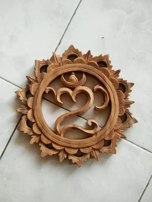 Balinese Omkara Type