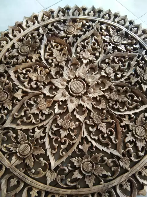 Balinese Carving1