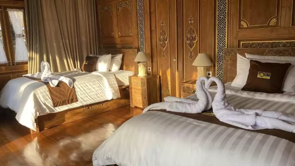 Deluxe King Room