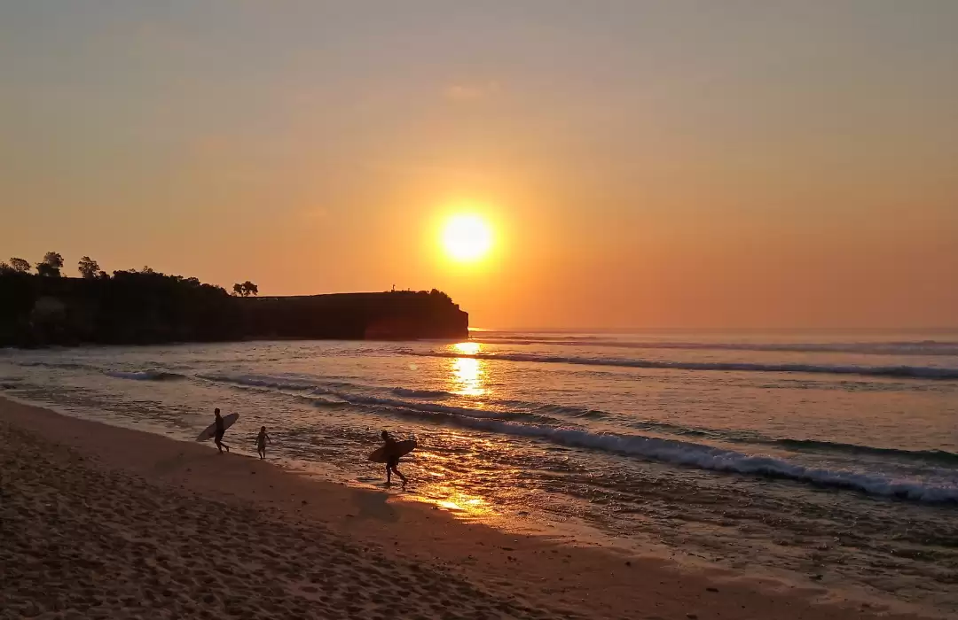 Jimbaran Beach – A Sunset Feast by the Ocean