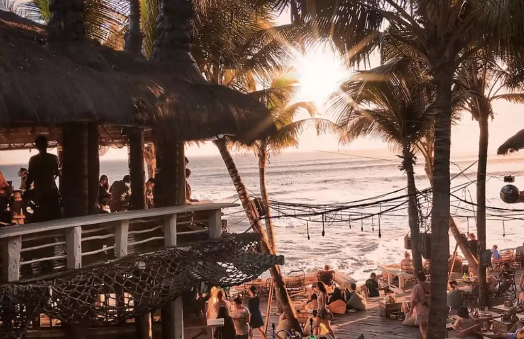 La Brisa, Canggu – Boho Vibes & Stunning Sunsets