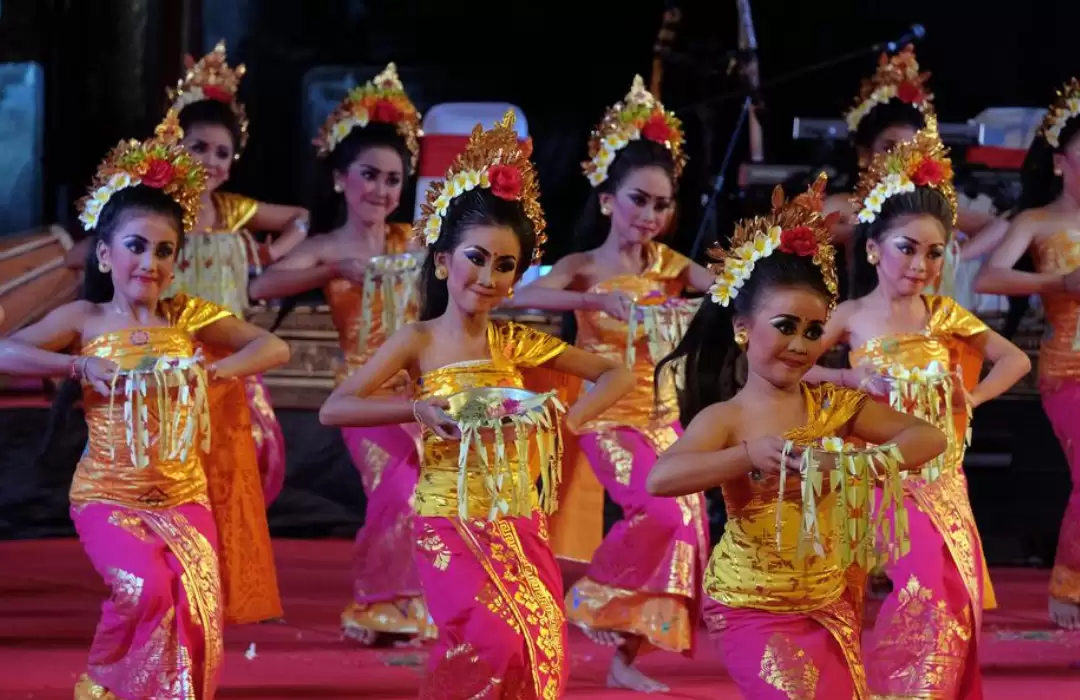 Pendet Dance – A Dance of Devotion and Welcome