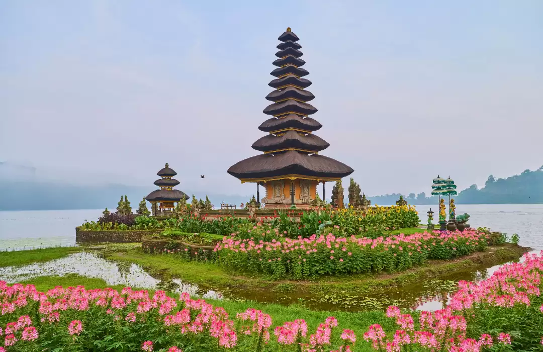 Ulun Danu Beratan Temple – The Floating Temple on a Lake