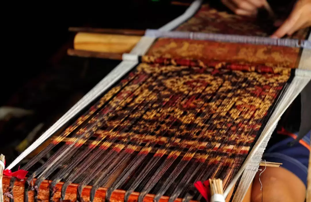 Tenganan Village: Traditional Balinese Weaving