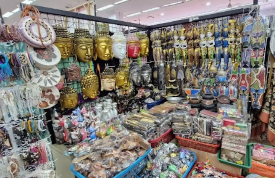 Sukawati Art Market: Affordable Souvenirs