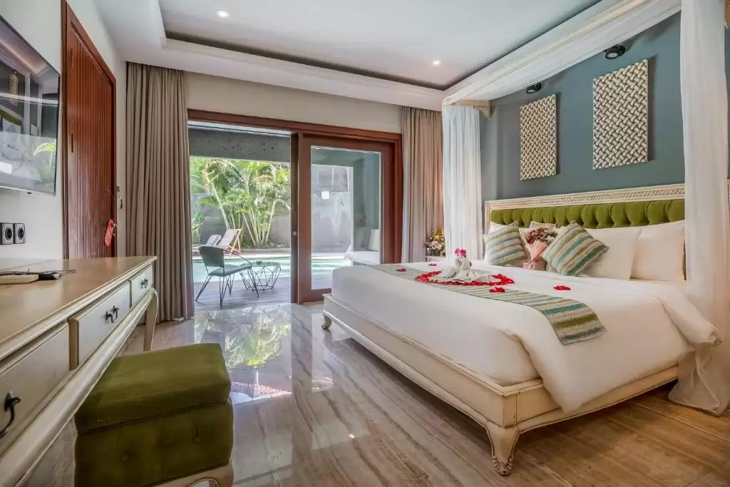 Honeymoon Suite with Lagoon Access