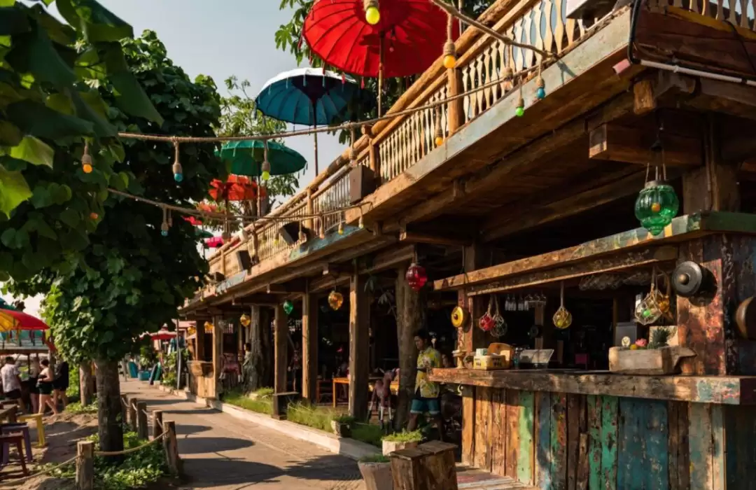 La Plancha – Seminyak’s Colorful Beachfront Rooftop