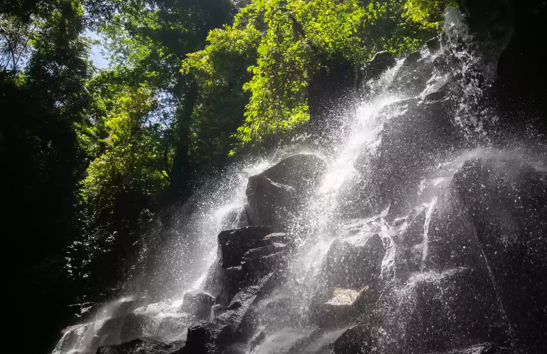 Kanto Lampo Waterfall (Ubud)