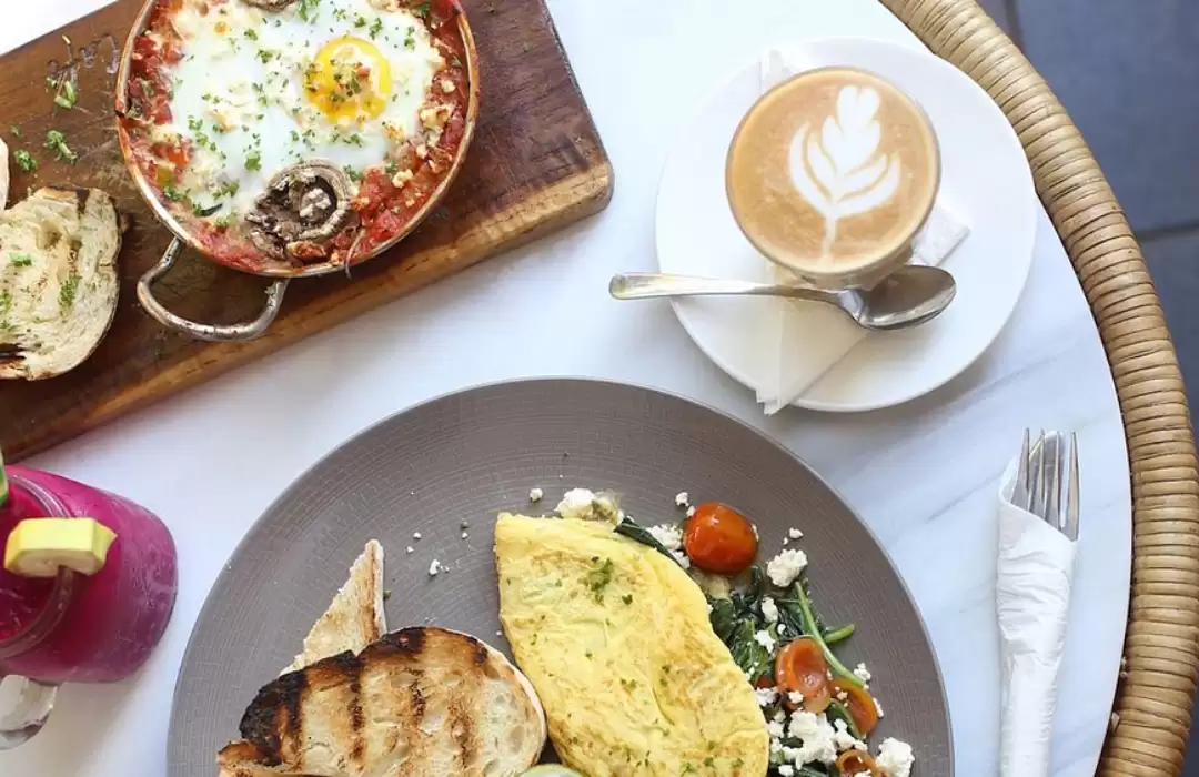 The Bukit Café – A Hidden Gem with a View of the Ocean