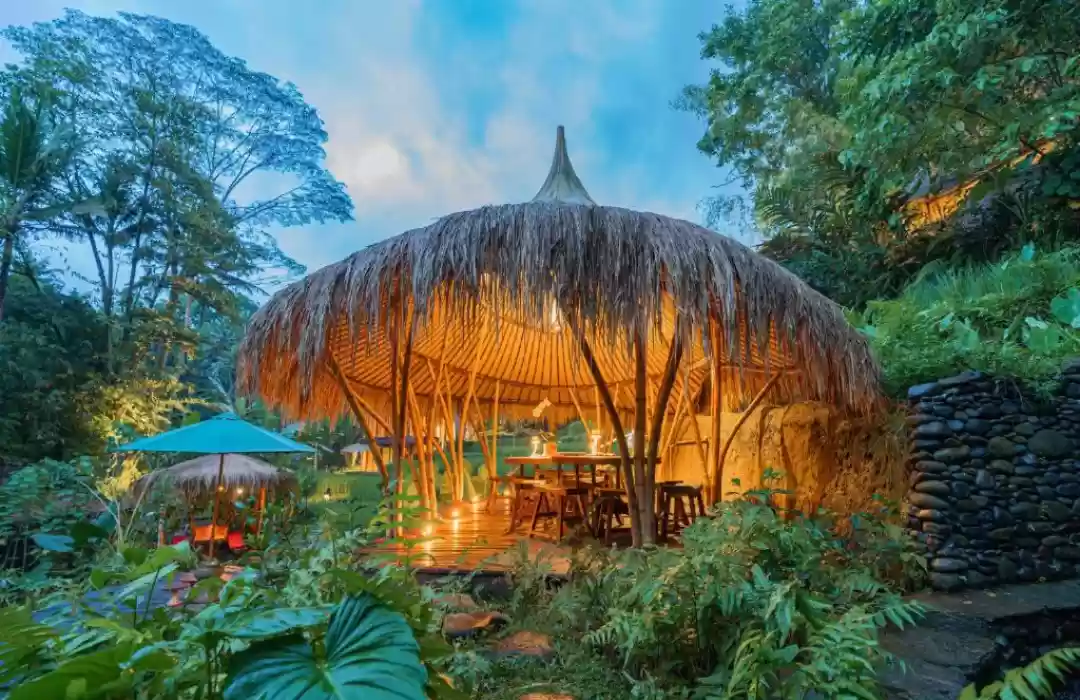  Bambu Indah (Ubud): A Sustainable Bamboo Paradise