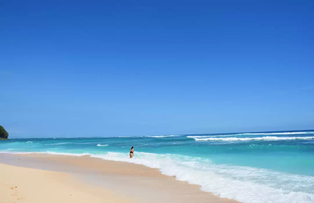 Suluban Beach – The Perfect Hidden Surf Spot in Uluwatu