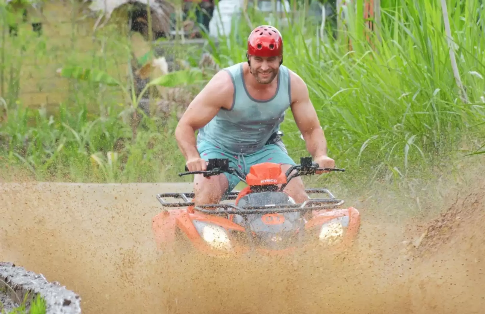 Quad Bike + Breakfast Orang Utan + Visit Zoo