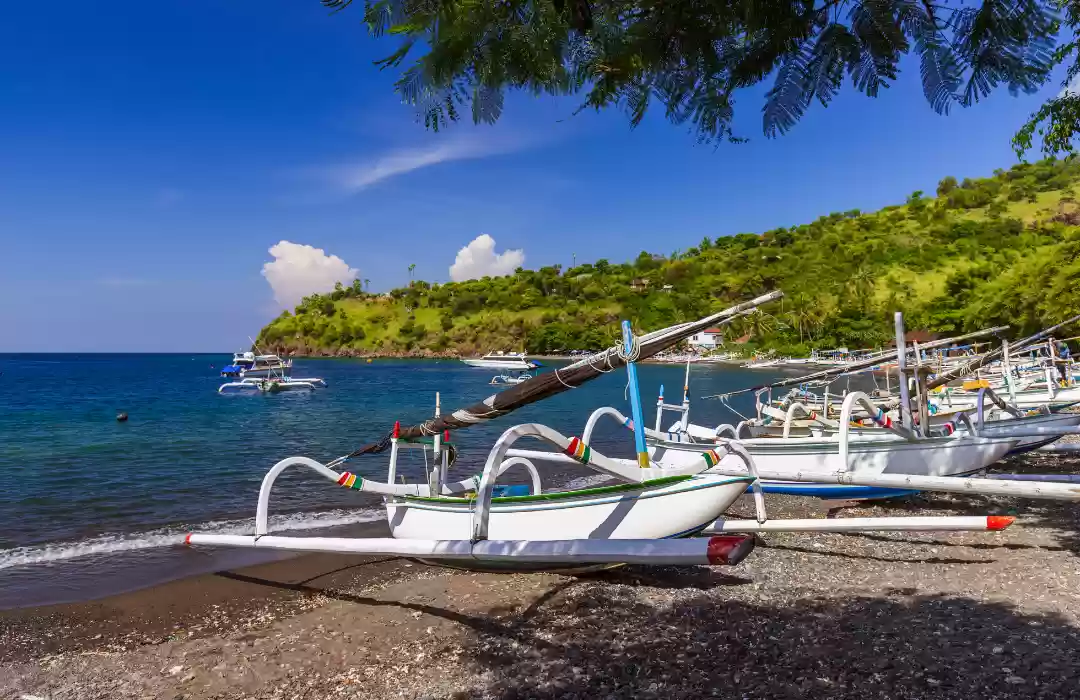Pantai Amed – Surga Bawah Laut yang Tersembunyi
