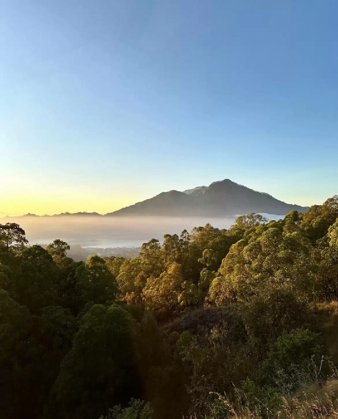 How to Choose the Right Local Guide for Mount Batur (And Why It Matters)