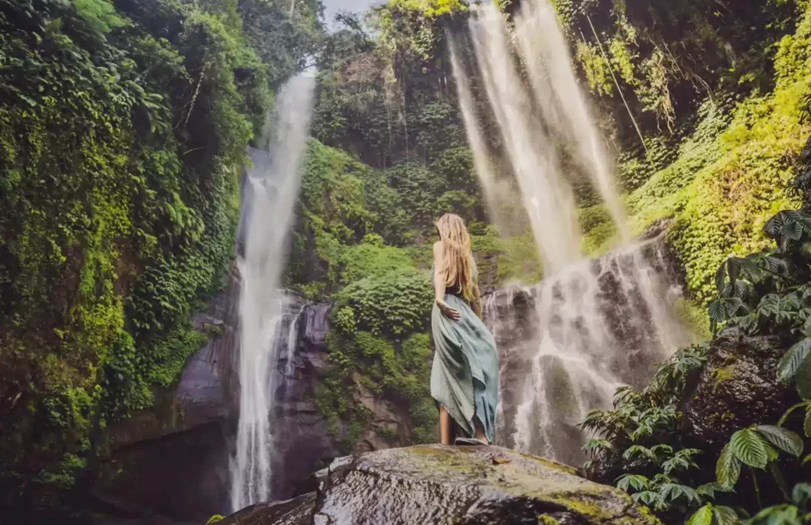 Private Tour: Amazing Sekumpul Waterfall and Ulun Danu Temple