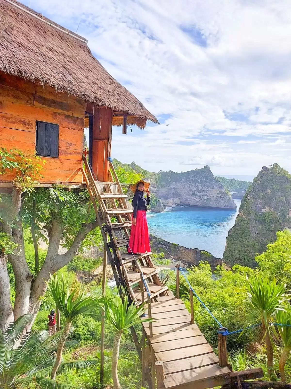 Tour Kombinasi Barat dan Timur ( MTB-113 )