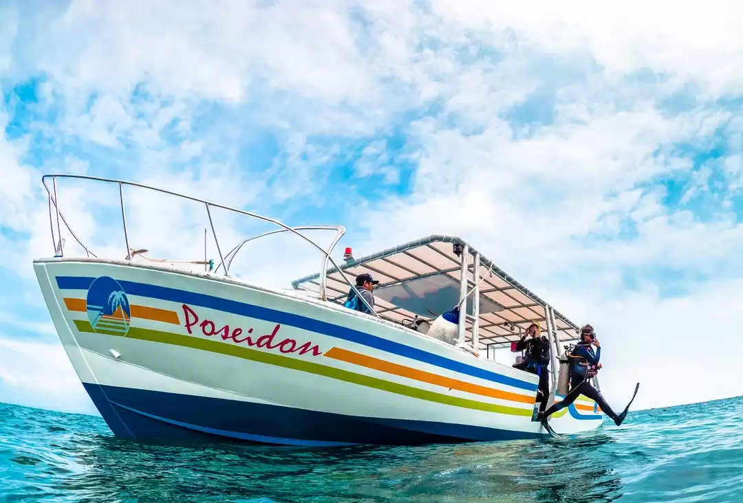 Bali Hai - Nusa Penida Adventure Cruise