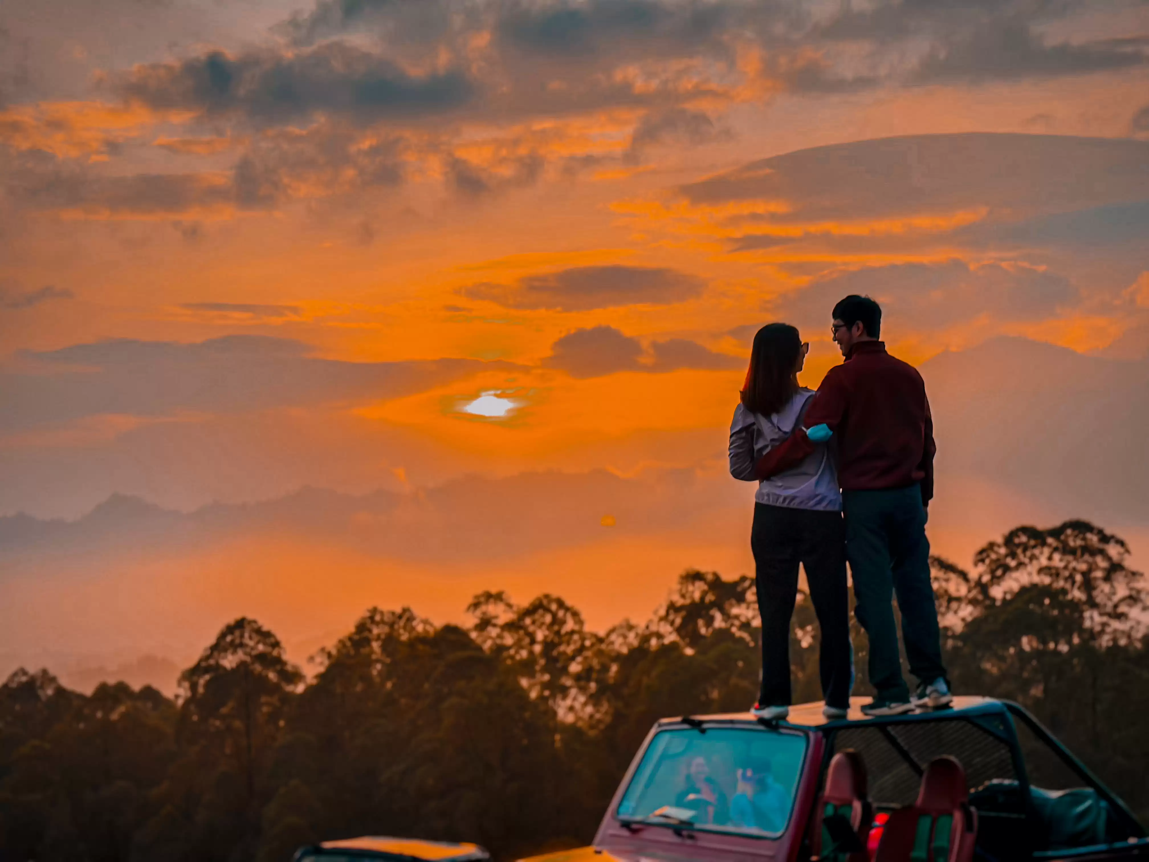 Combined Jeep With Sunrise Trek