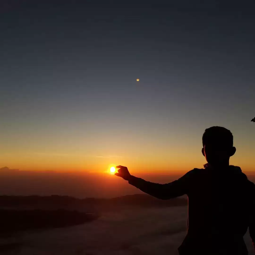 Sunrise Trekking + Toya Devasya