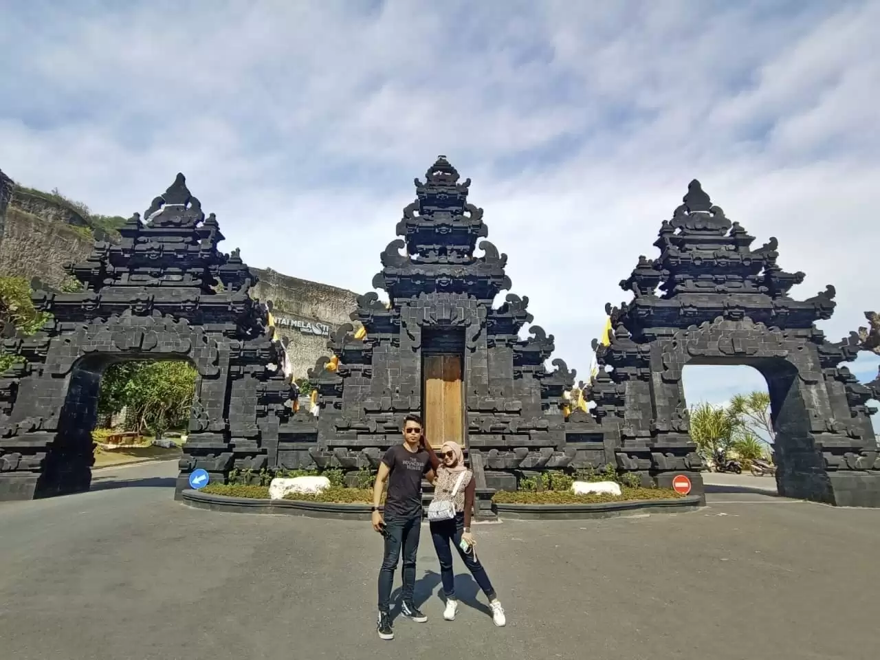 3D2N Honeymoon Bali Sunset Dinner Cruise ( MTB 312-B )