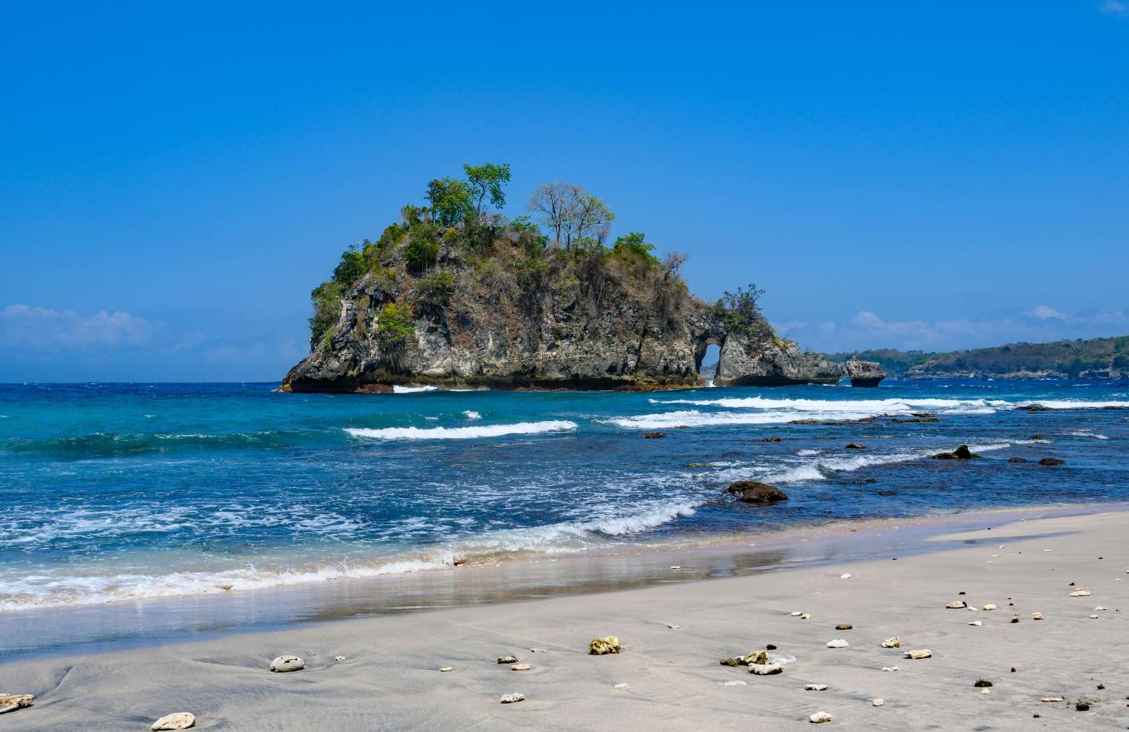 West Nusa Penida Highlights: Car & Driver Package2