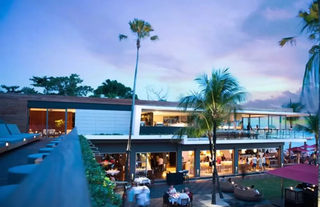 KU DE TA – Sophistication and Sunset Views