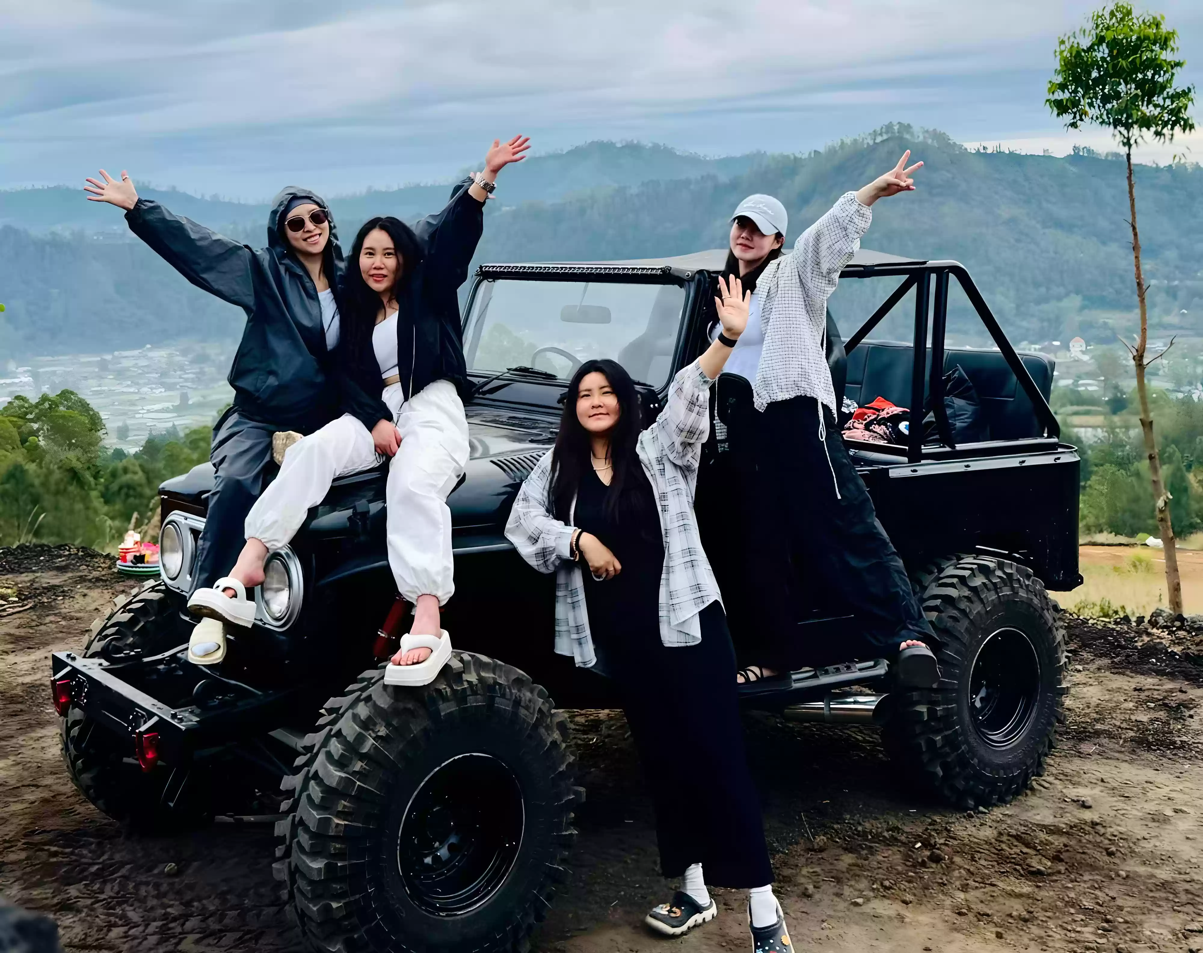 Kintamani Sunrise Jeep Adventure: A Scenic Ride Above the Clouds