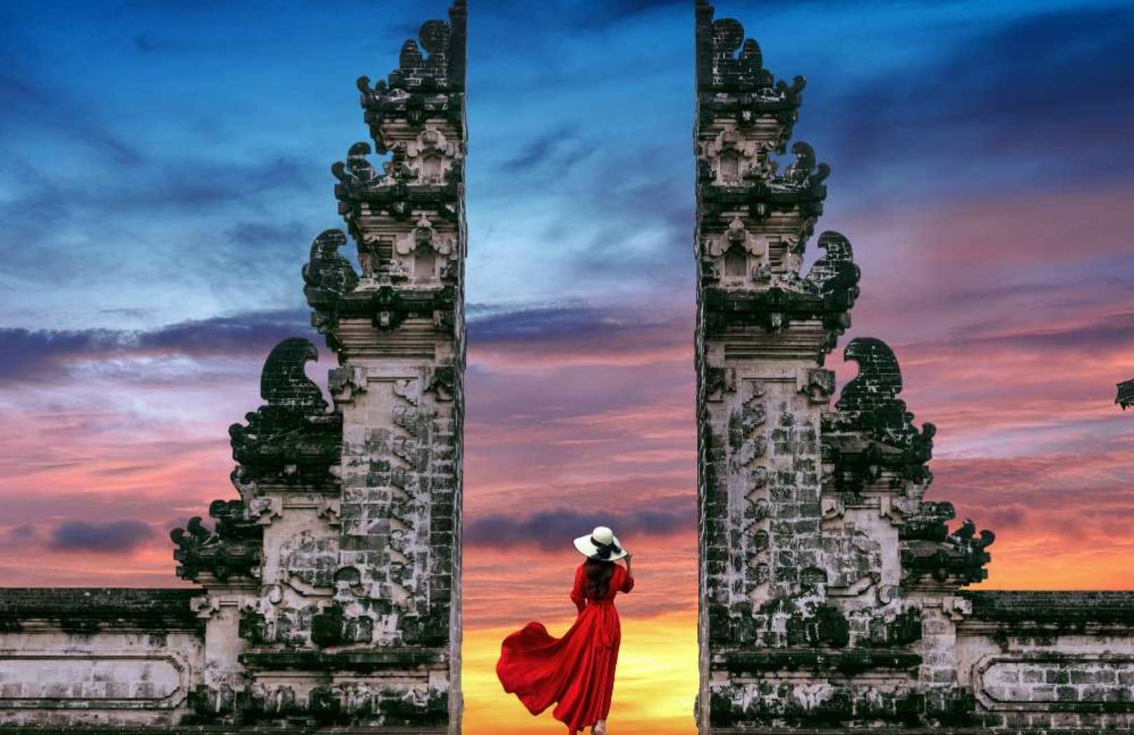 East Bali Explorer: Heaven’s Gate & Blue Lagoon Snorkeling Tour