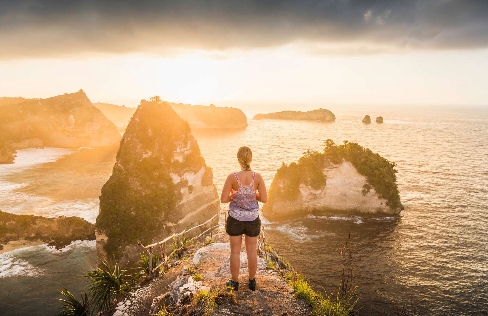 Day Trip to Nusa Penida + Snorkeling from Lembongan