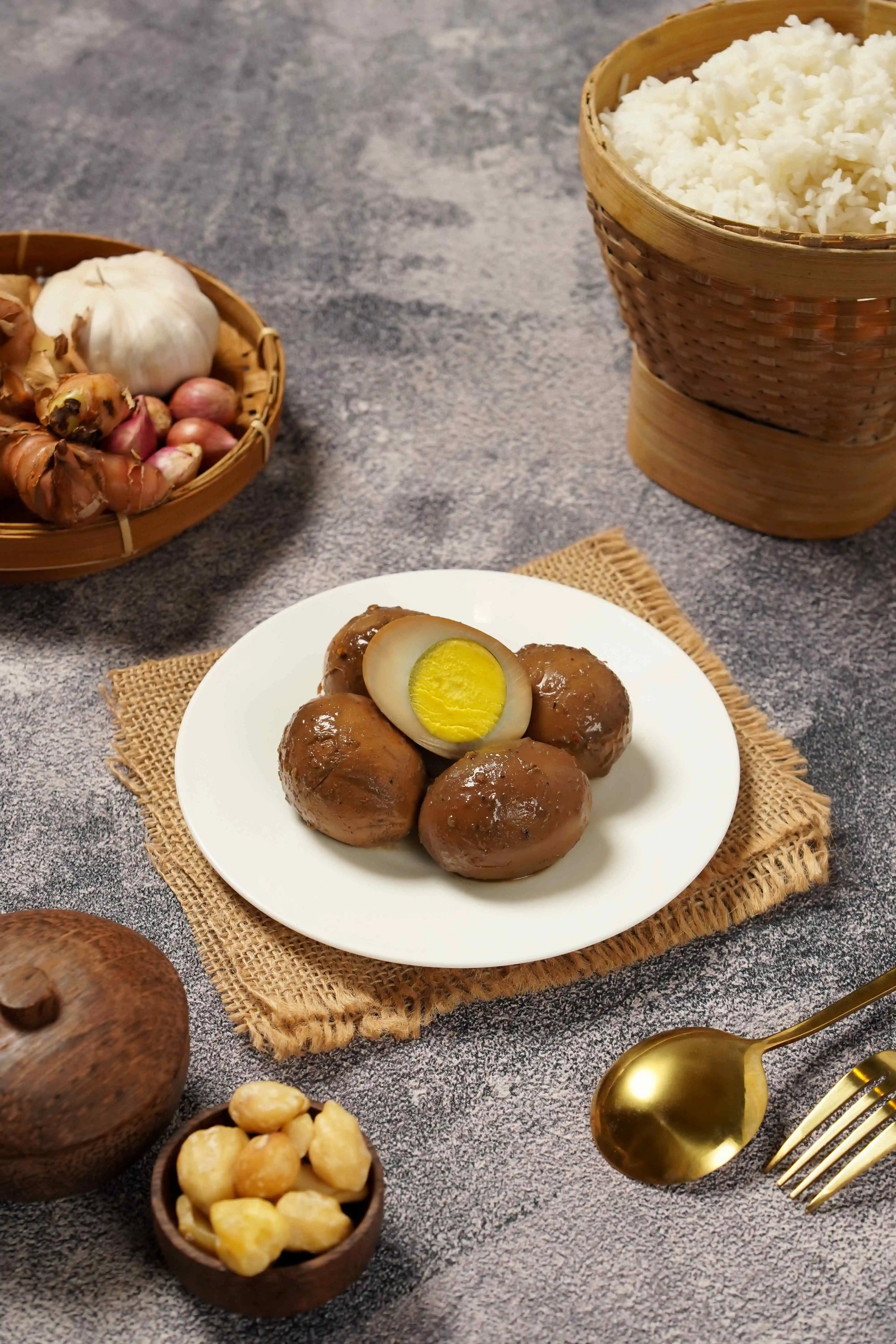 Braised Marbled Eggs 1