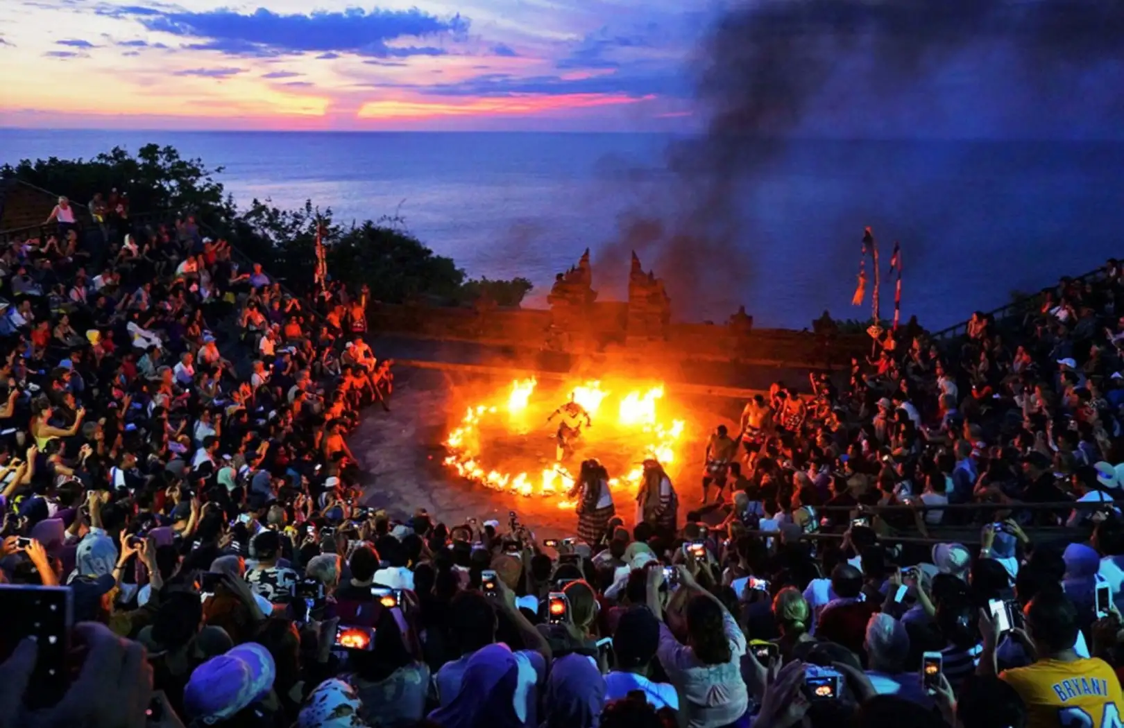 Paket Tour Bali 1 Hari Uluwatu