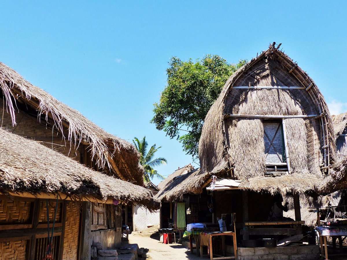Bumi Gora Tour
