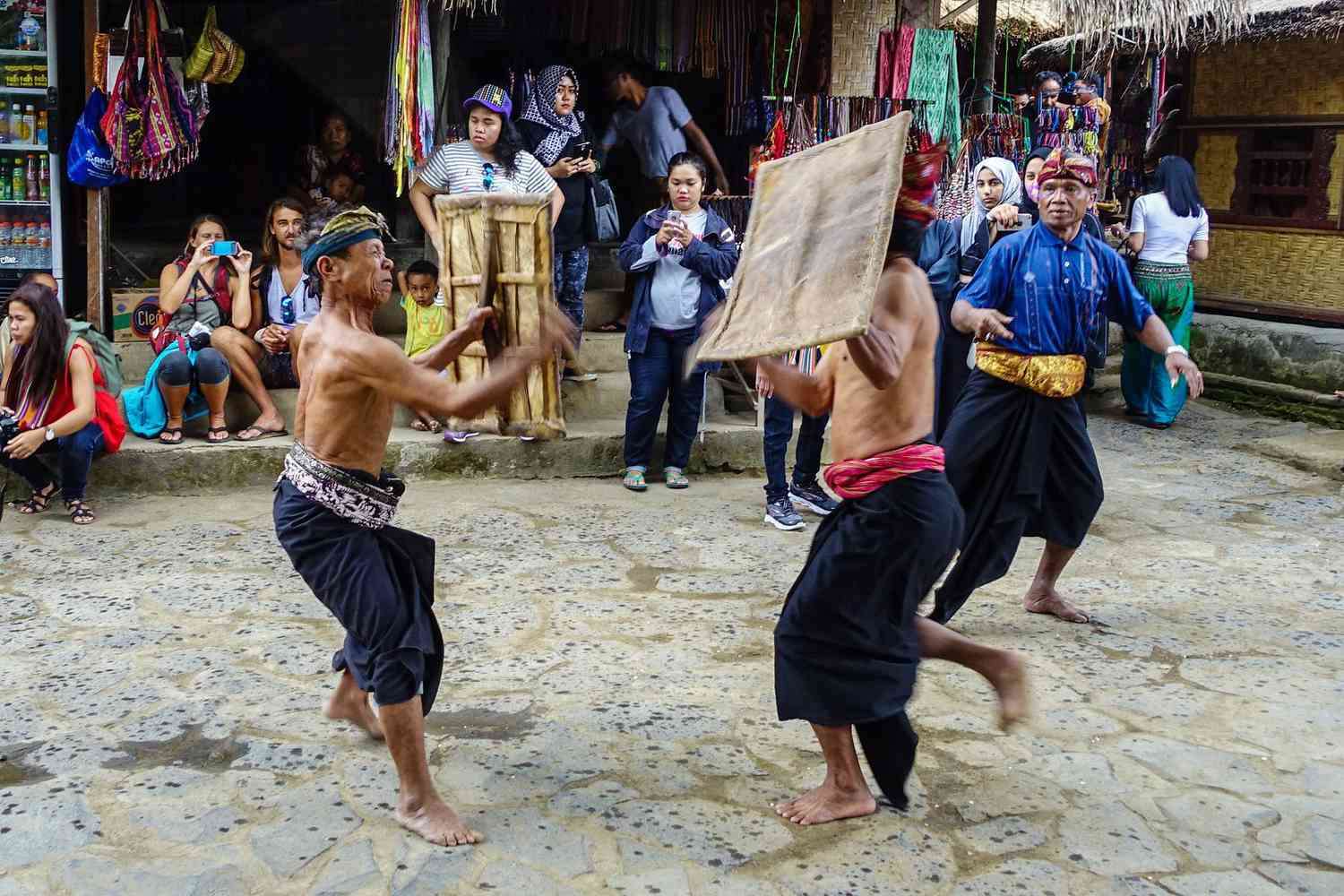 Bumi Gora Tour