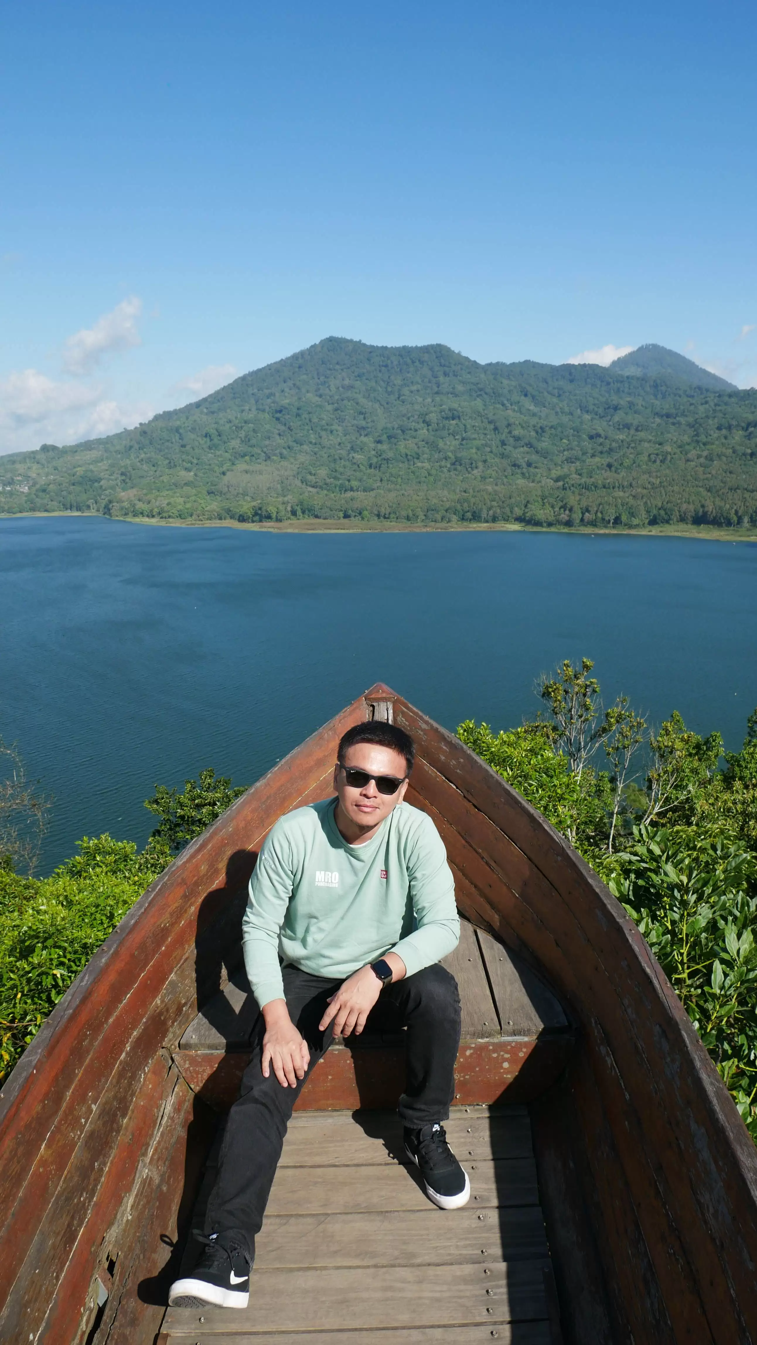 Paket Tour Hemat 2H 1M
