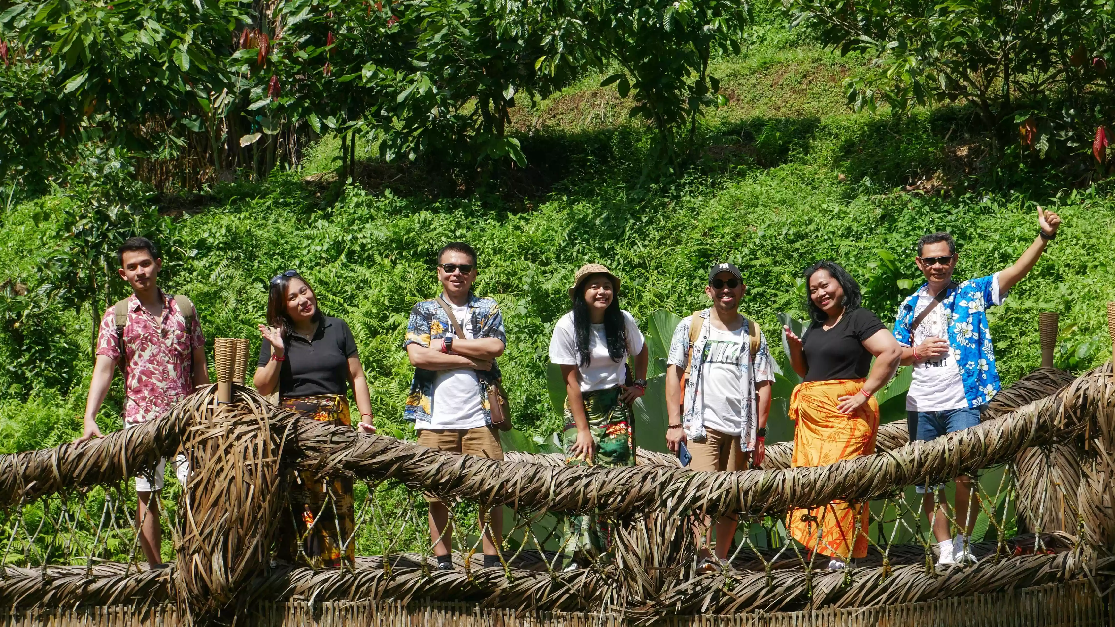 Paket Tour Keluarga 3H 2M B