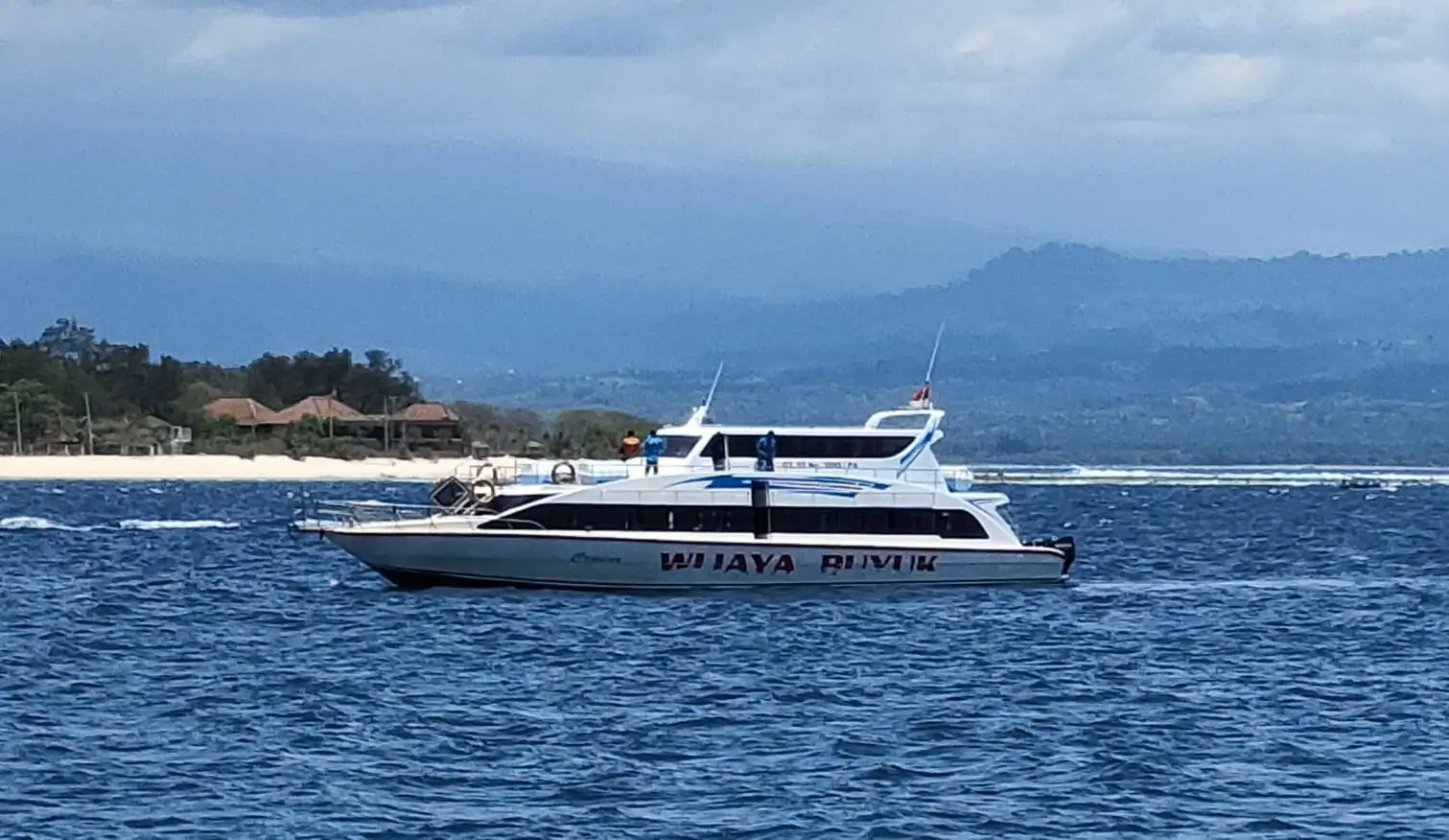 Wijaya Buyuk and Wijaya Abadi Fastboat