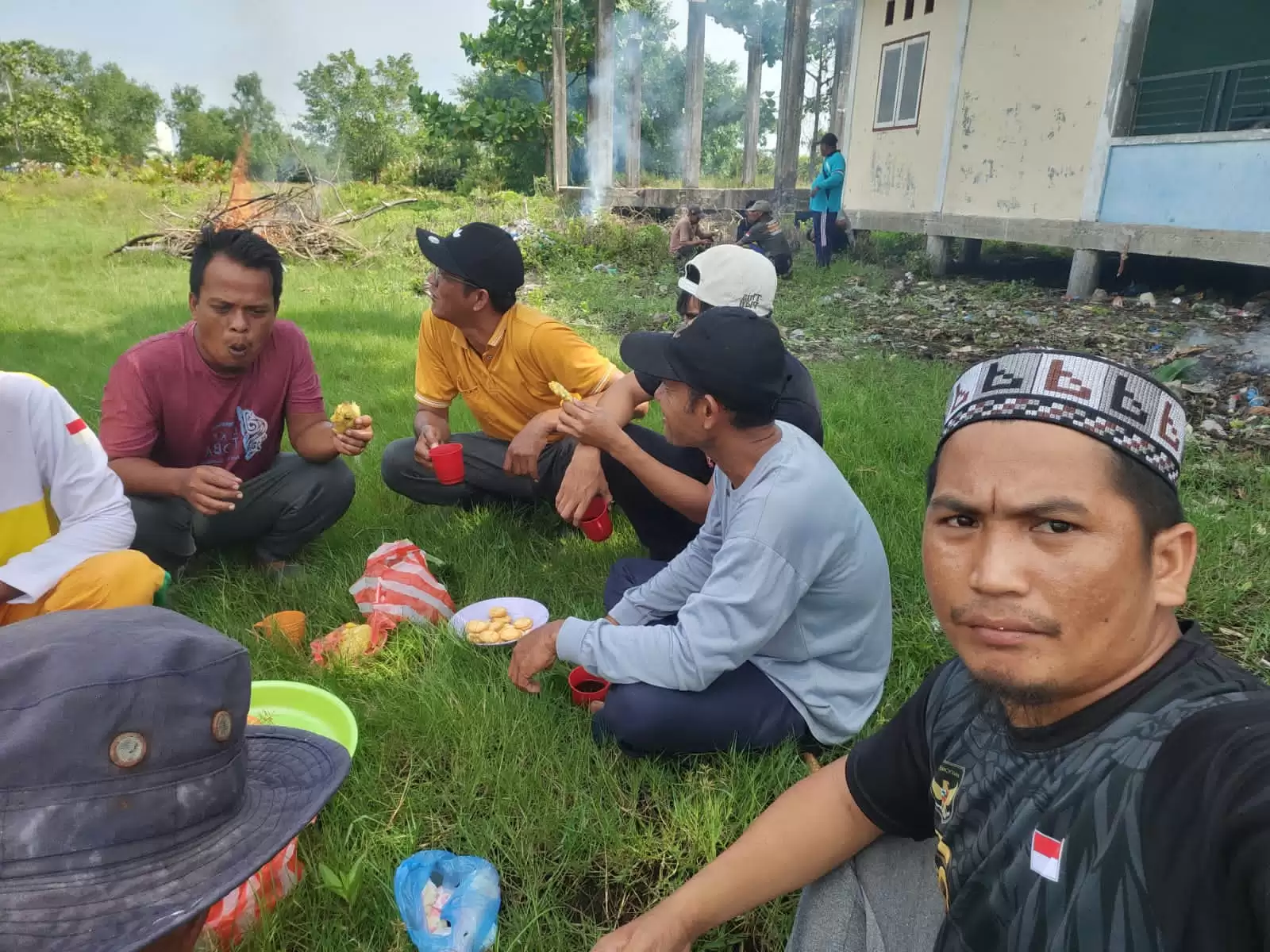 Tindak Lanjut Instruksi Bupati, Penghulu Panipahan Darat Gelar Gotong Royong