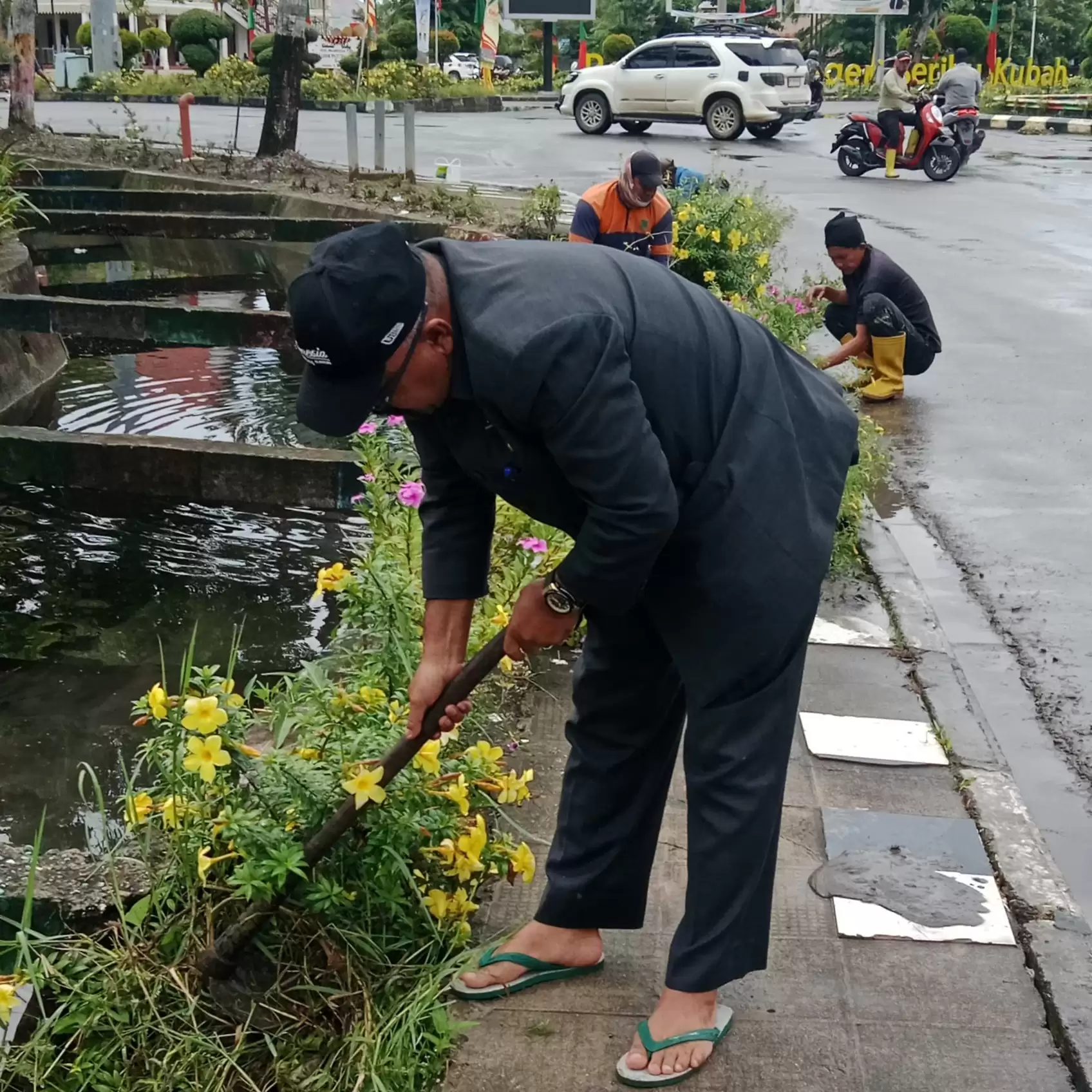 Menjelang HUT ke-26, Pemkab Rohil Percantik Wajah Kota Bagansiapiapi