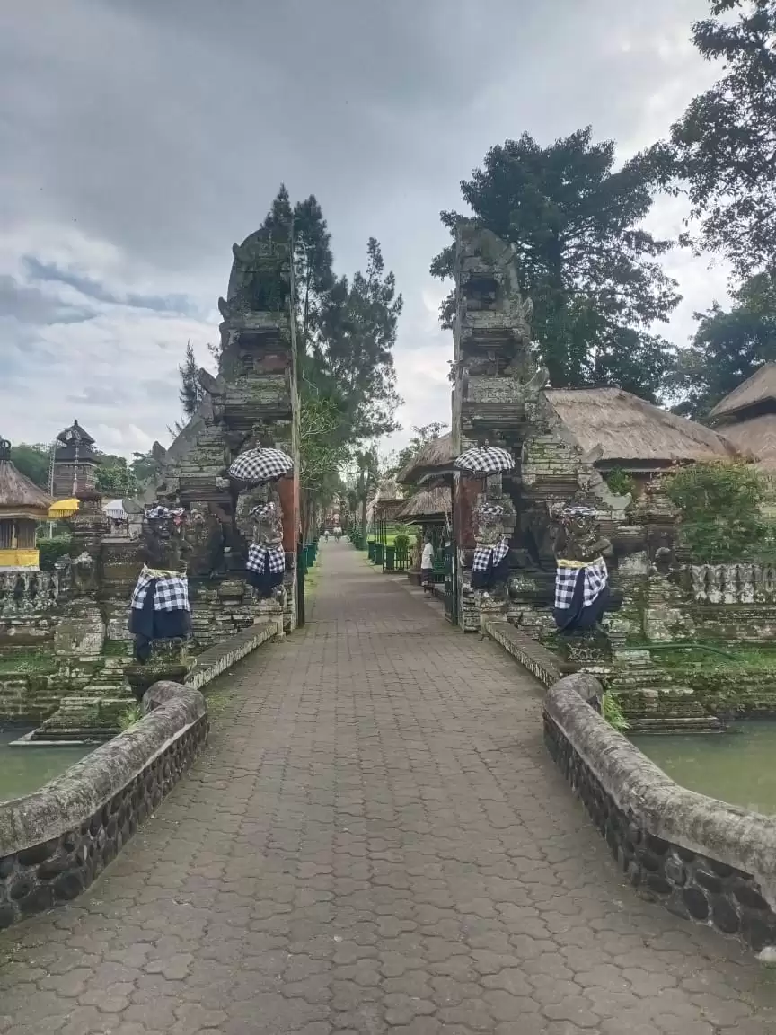 East Bali Royal Temples & Heaven’s Gate Tour