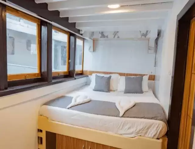 Full Ocean Cabin