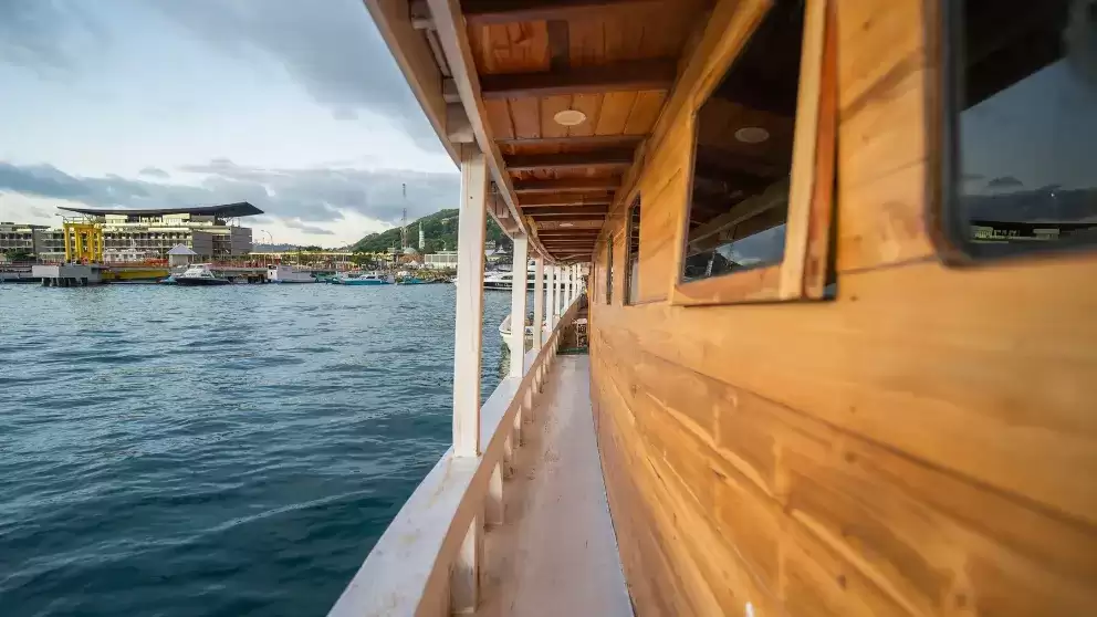 Bala Raja Sailing Komodo Tour