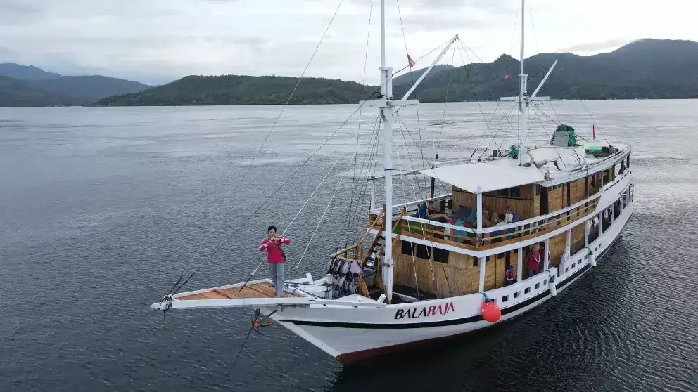 Bala Raja Sailing Komodo Tour