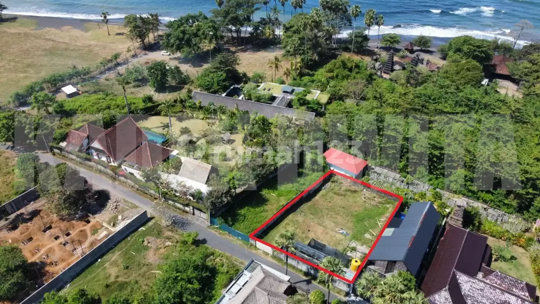 Dijual Tanah View Laut di Jalan Pantai Saba