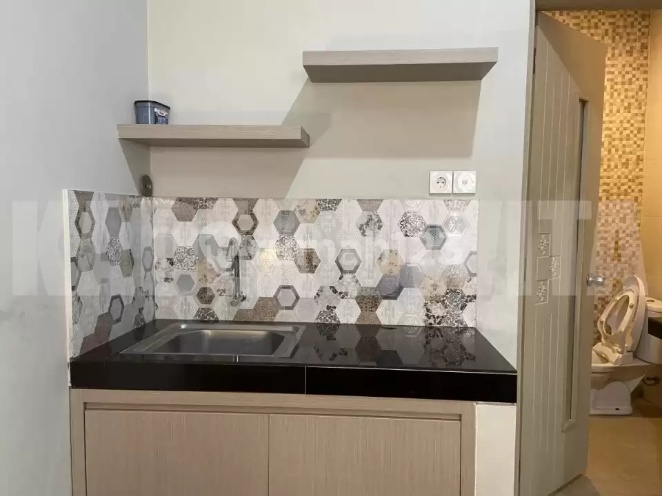 Dijual Kos/Apartemen Elite 3 Lantai di Jalan Raya Kuta – Full Furnished & SHM